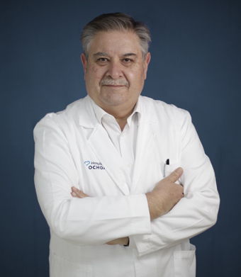 Dr. González García